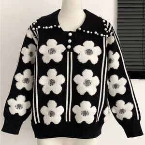 Floral Pattern Pearls Beaded Crop Sweater black and white